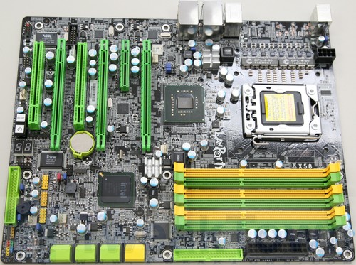 DFI ukázalo Lanparty UT X58