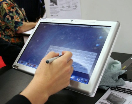 První Mac tablet s Intel Core 2 Duo