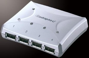 Adaptec oznamuje dva nové USB HUBy