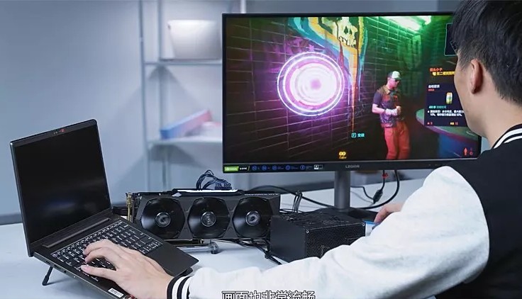 Modder si napojil RTX 3090 na slot M.2 v notebooku, jaký má výkon?