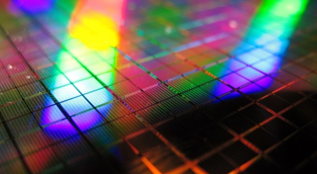 Inženýři využívají AI předpovídající chování nových neznámých materiálů