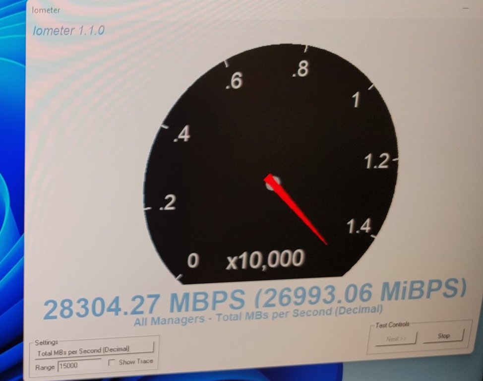 Intel ukázal na Alder Lake dvě SSD čtoucí rychlostí až 28 GB/s