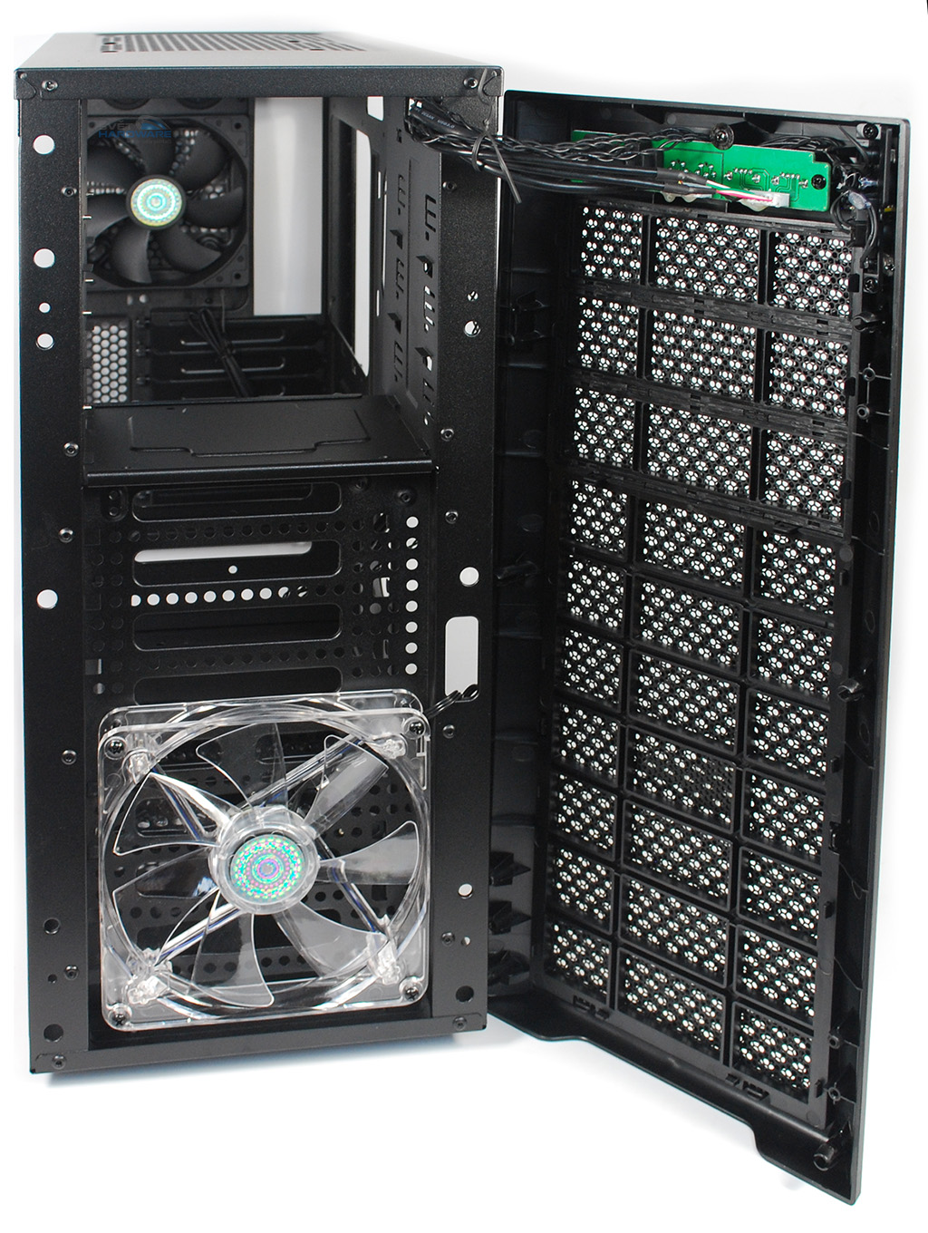 Cooler Master Centurion 6: oživlý bojovník