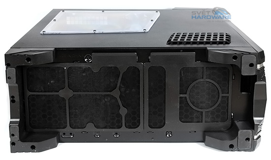 SilverStone Raven RV03: originál každým coulem