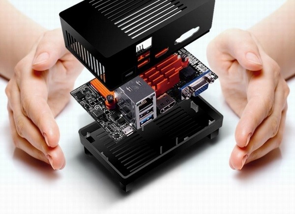 ECS uvádí mini PC LIVA s Windows 8.1 s Bing