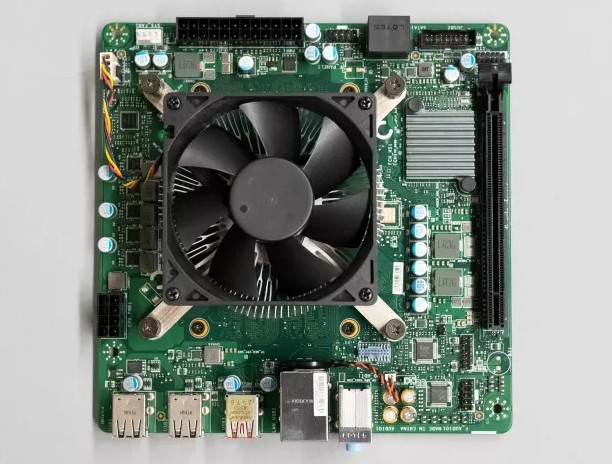 Deska pro PC s konzolovým APU 4700S se ukázala