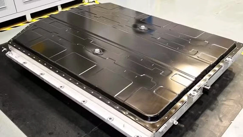 BAIC ukázal sodíkový akumulátor Na-Ion s hustotou 170 Wh/kg