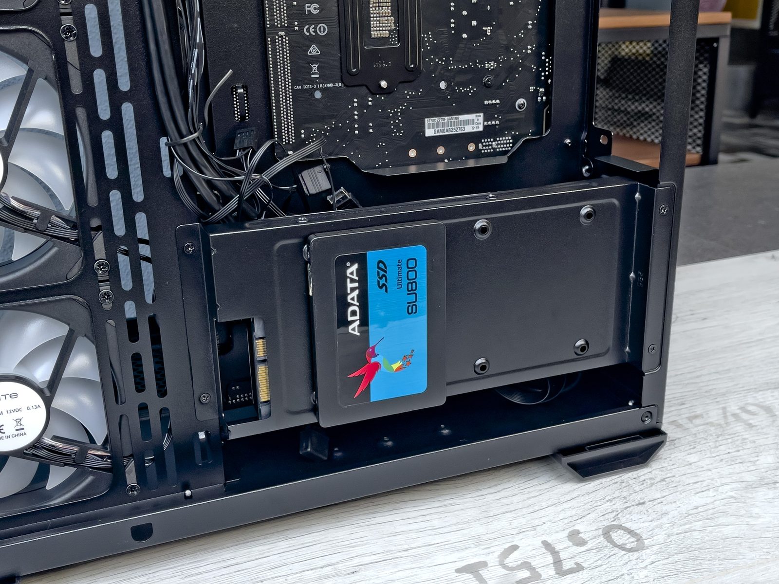 Test skříně Cooler Master Elite 681 – stvořena pro podívanou