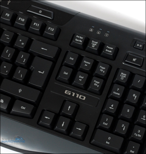 Trio herních klávesnic v akci