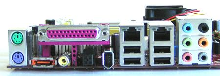 Foxconn 975X7AA - vstup na scénu OC?