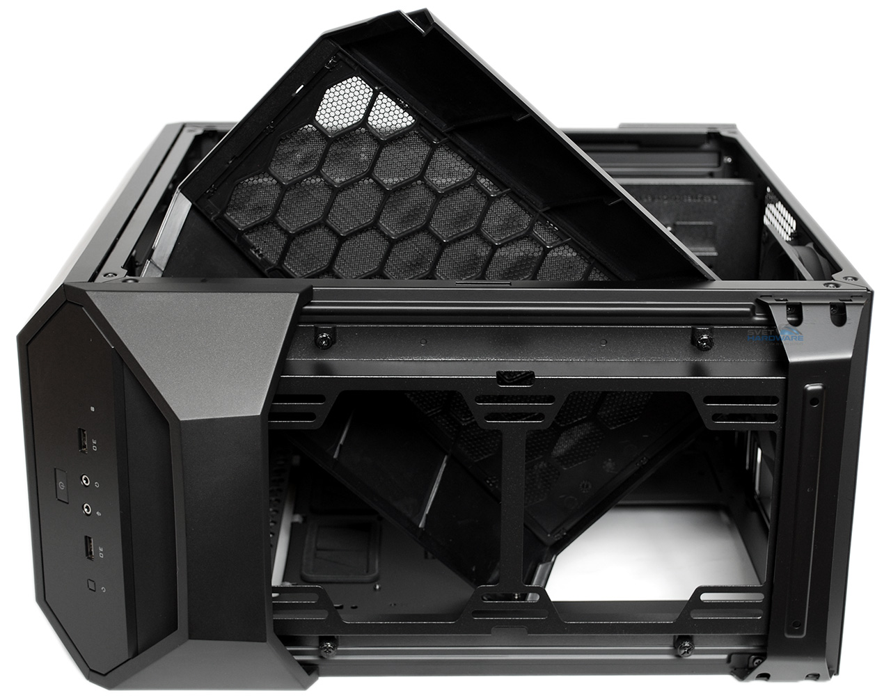 CM MasterCase Pro 3: výkon s Micro ATX