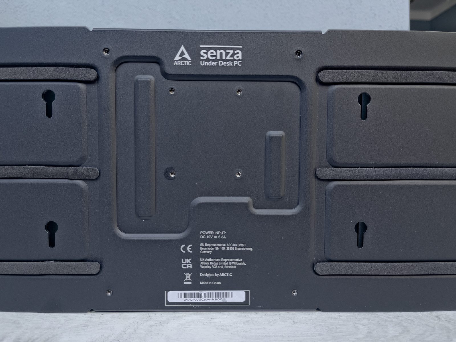 Test mini počítače Arctic Senza AI 370 – neslyšný a neviditelný