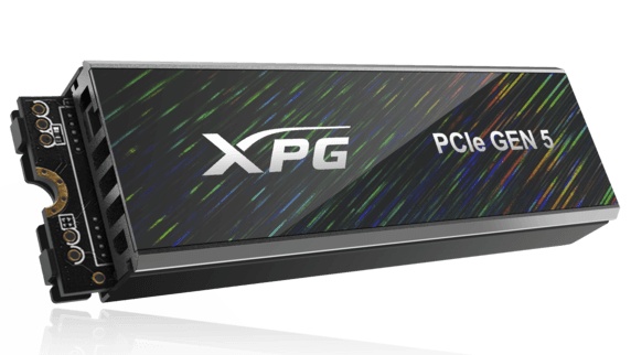 Adata ukázala SSD s PCIe Gen5 a 14 GB/s i nové paměti DDR5-7000