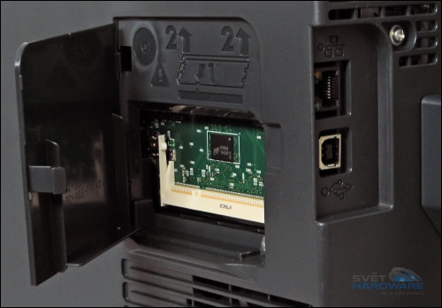 HP Color LaserJet CP2025: jde to i elegantně