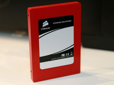 Corsair uvádí rudá SSD se SATA 6 Gbps