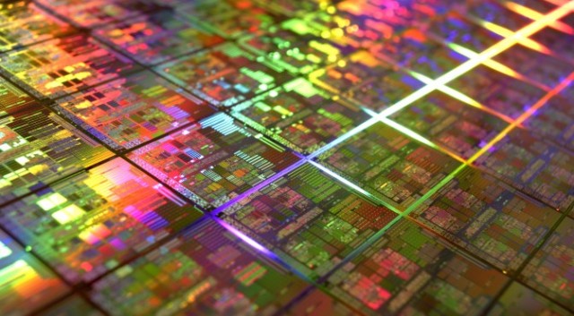 AMD slibuje odolnější procesory Zen proti Meltdown a Spectre