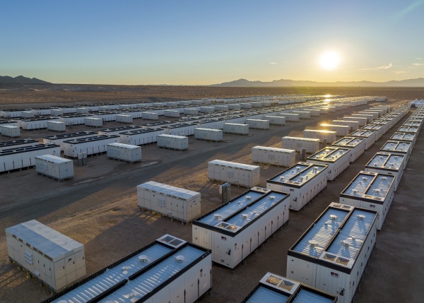 Crimson Storage: největší jednofázová baterie 350MW/1400MWh v provozu