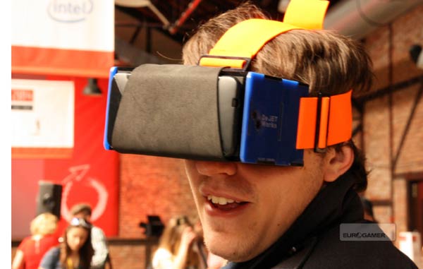 Virzzmo: VR headset za 50 euro a smartphone