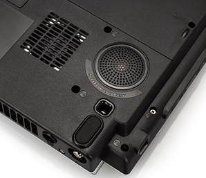 Toshiba a další notebook s HD DVD-ROM mechanikou