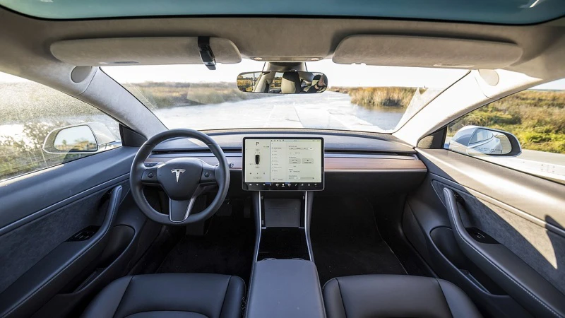 Tesla FSD už jen za předplatné 99 USD/měsíc, jednorázová koupě končí