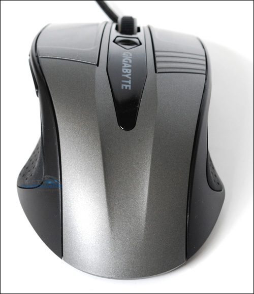 Gigabyte GM-M8000: jako duch