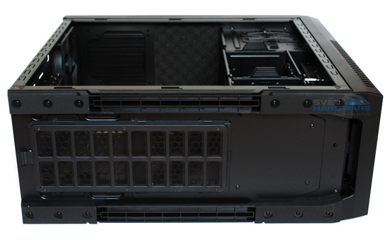 Cooler Master Silencio 650: vybavený tichošlápek