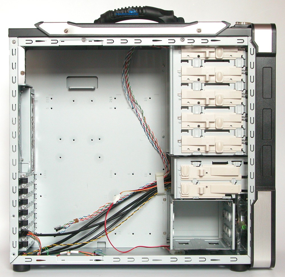 Cooler Master Ammo 533: hurá na lanparty