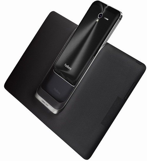 Telefon a tablet Asus PadFone 2 je v prodeji