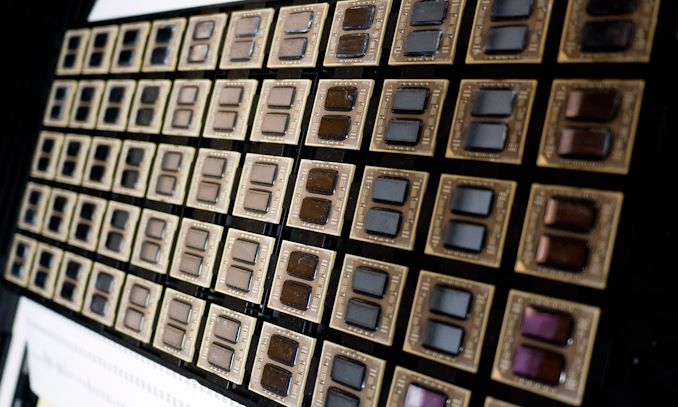 VIA přenechá Intelu za 125 milionů dolarů část své pracovní síly