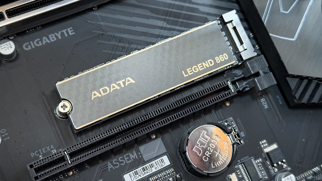 Adata Legend 860 1TB - SSD nainstalované v PC