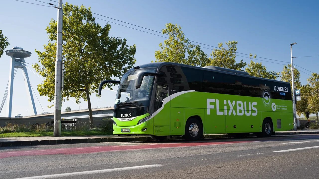 Elektrobusy spojují Vídeň a Bratislavu. Jezdí tu 466kWh vozy Flixbusu