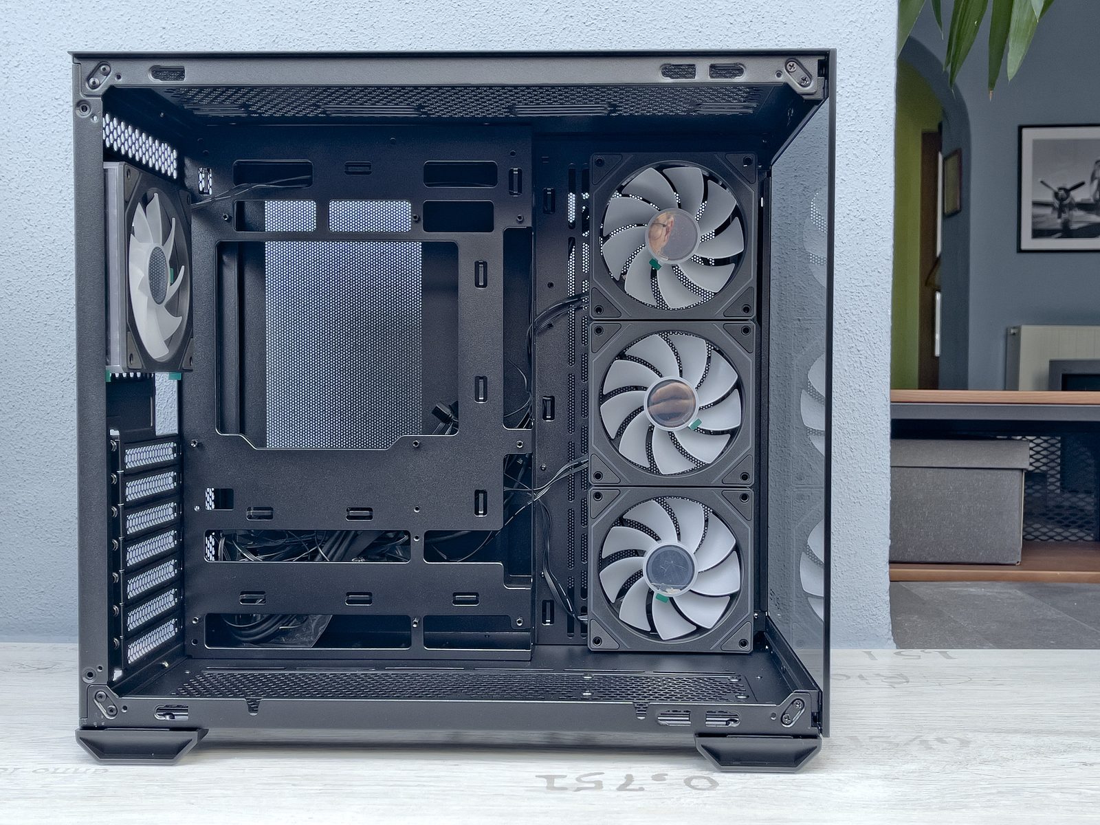 Test skříně Cooler Master Elite 681 – stvořena pro podívanou