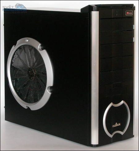 Enermax ECA3052 Chakra: eSATA na dosah