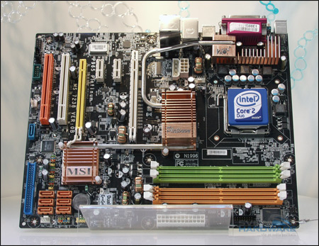 CeBIT 2007 skrze hledáček Světa hardware