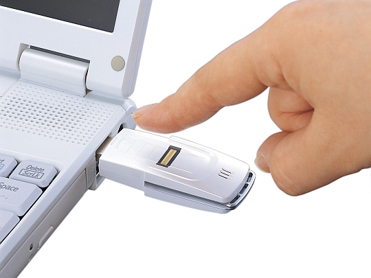 USB paměť se snímačem otisků