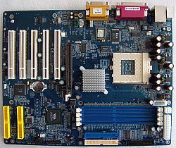 Raketa mířící k nebesům