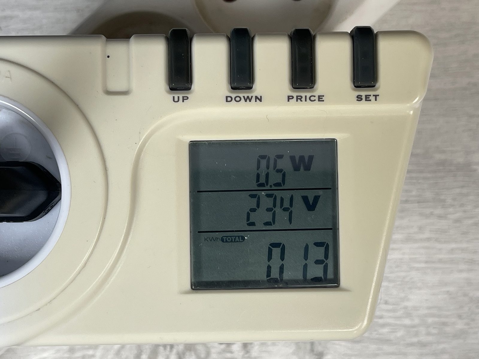 Test mini počítače Arctic Senza AI 370 – neslyšný a neviditelný