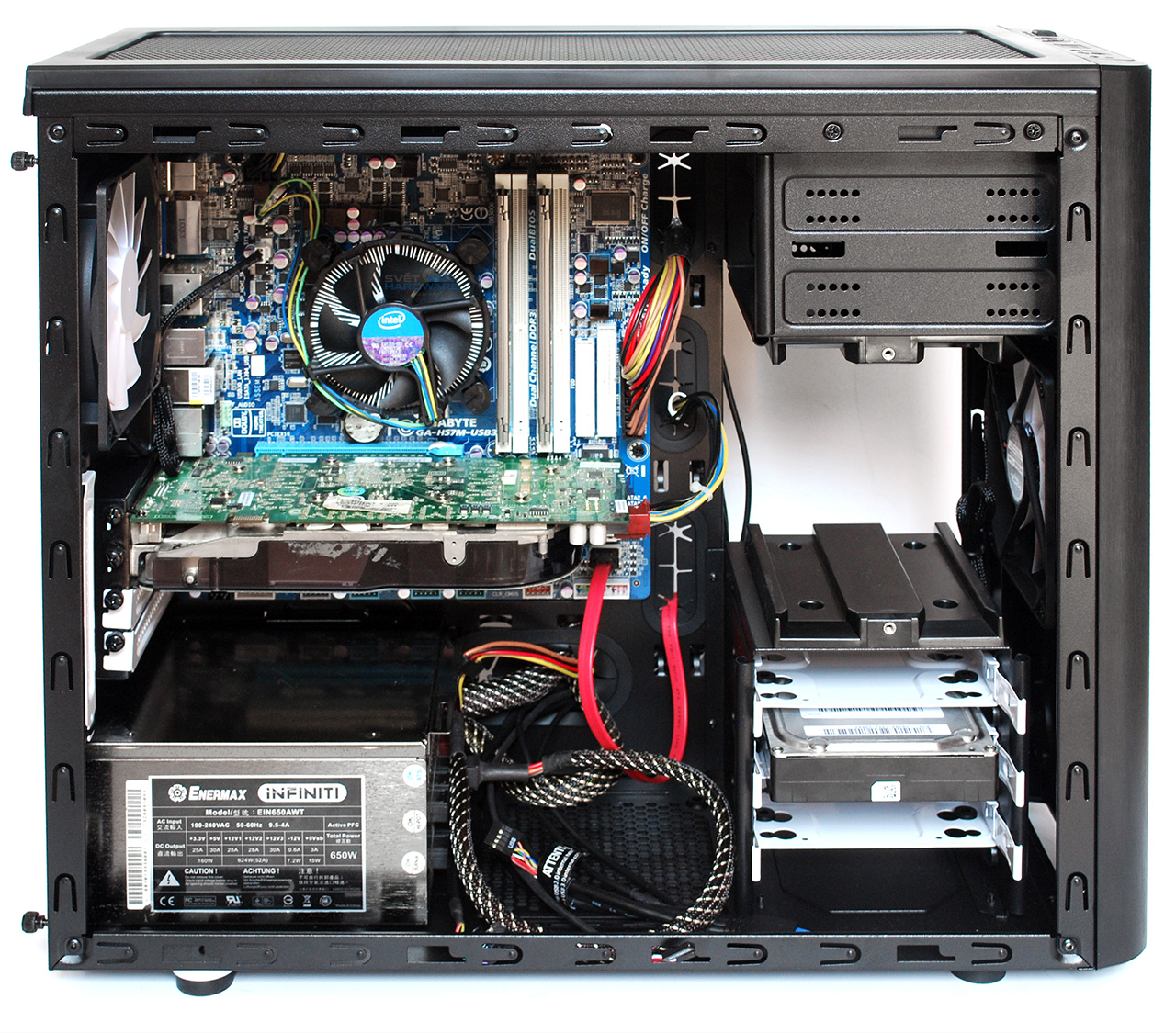 Fractal Design Arc Mini R2: malá, ale prostorná