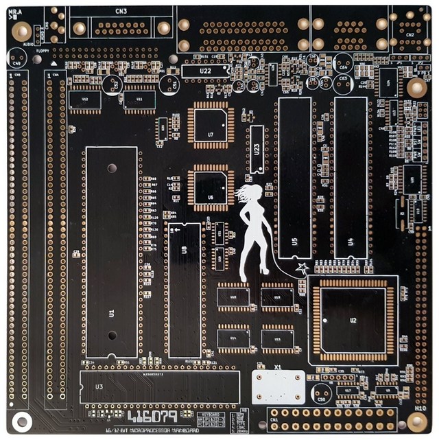 Klasická Amiga oživena na desce formátu Mini-ITX