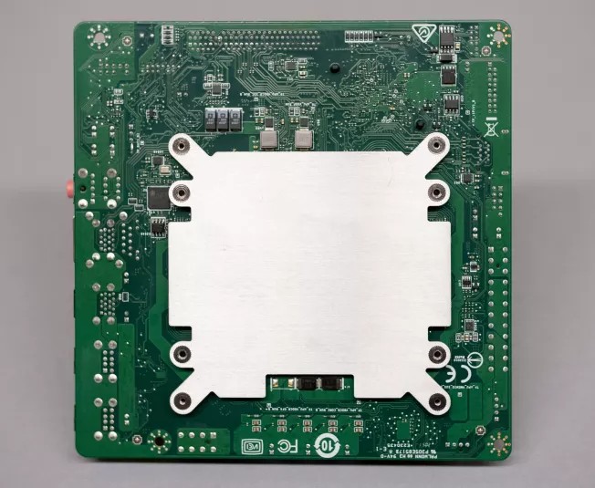 Deska pro PC s konzolovým APU 4700S se ukázala