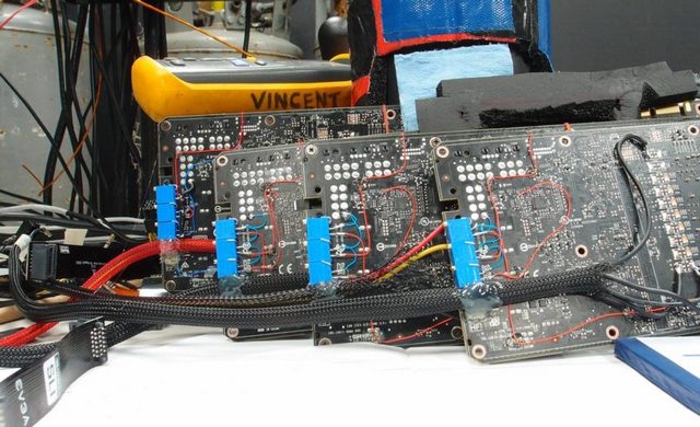 GTX 1080 Ti: 2,1 GHz na vodě a přes 2,5 GHz s tekutým dusíkem