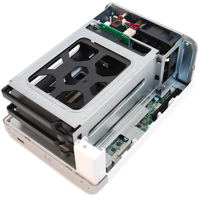 QNAP TS-251B: bohatá výbava i možnosti rozšíření