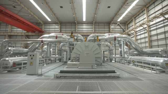 Čína spouští 100MW/400MWh úložiště energie na principu stlačeného vzduchu