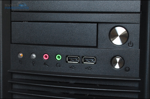 Chieftec CH-09B-B-OP: kvalitní klasika