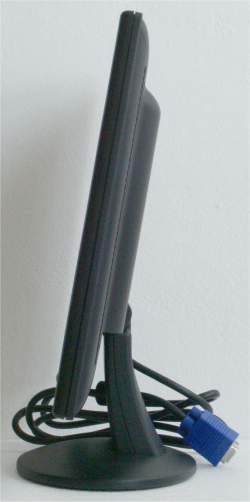 Nenápadný japonec IIYAMA AX3817UT DBK