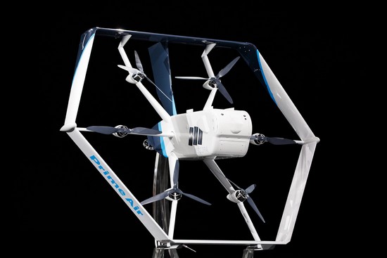 Doručovací dron Prime Air od Amazonu má hybridní design