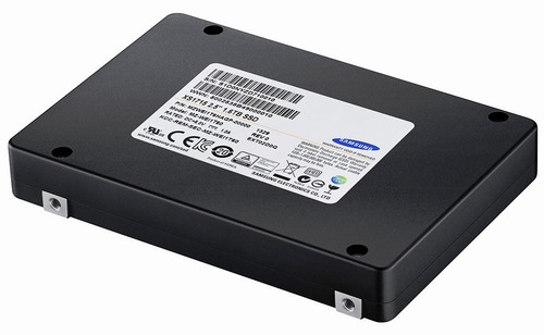 Samsung uvádí výkonná podniková SSD XS1715