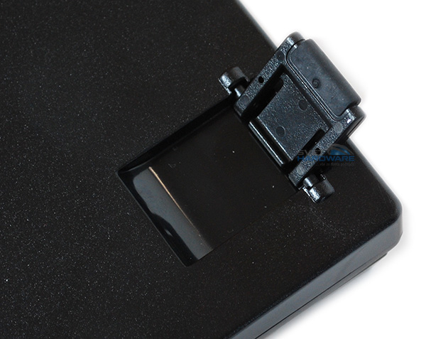 Ozone Strike Battle: kompaktní herní klávesnice