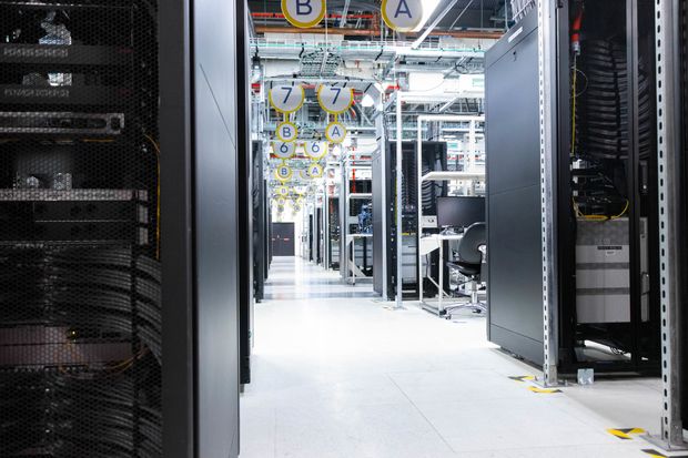 Intel si na Kostarice zřídil sklad starého hardwaru, kvůli čemu?