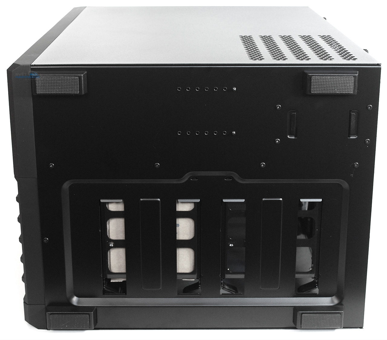 Corsair Carbide Air 540: konečně svěží vítr